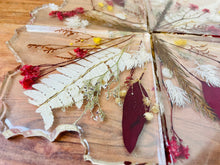 Load image into Gallery viewer, Dried Flower Pie Coasters