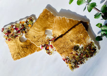 Load image into Gallery viewer, Old Gold & Dried Flower Coasters