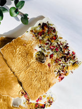 Load image into Gallery viewer, Old Gold & Dried Flower Coasters